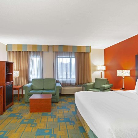 La Quinta Inn By Wyndham Auburn Worcester Exterior foto