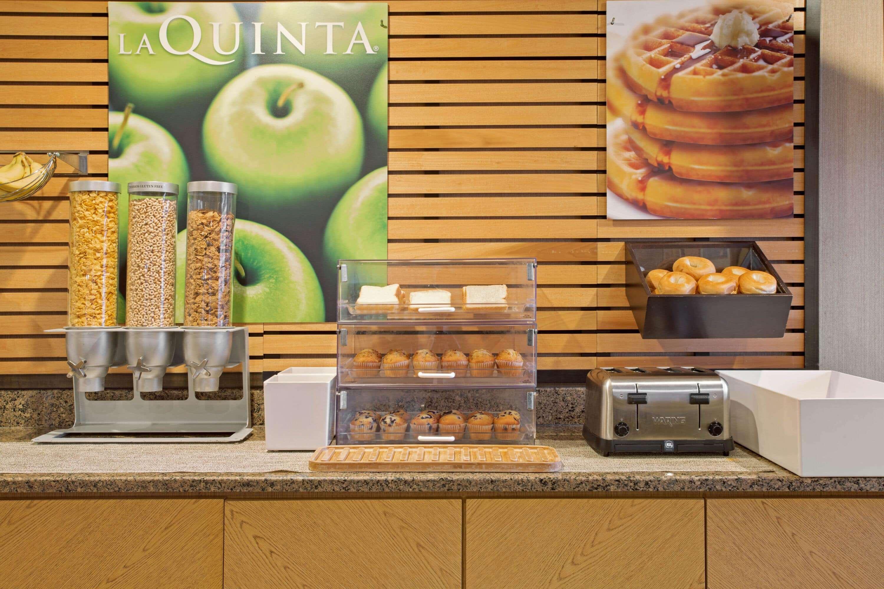 La Quinta Inn By Wyndham Auburn Worcester Exterior foto